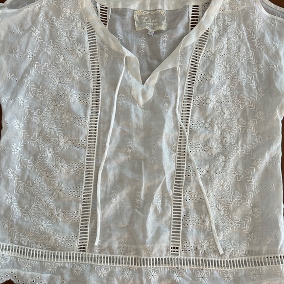 Designer Johnny Was white eyelet blouse - Picture 7 of 7